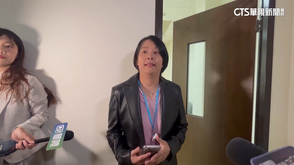 民眾黨立委兩年條款　中配李貞秀尚未放棄中國籍