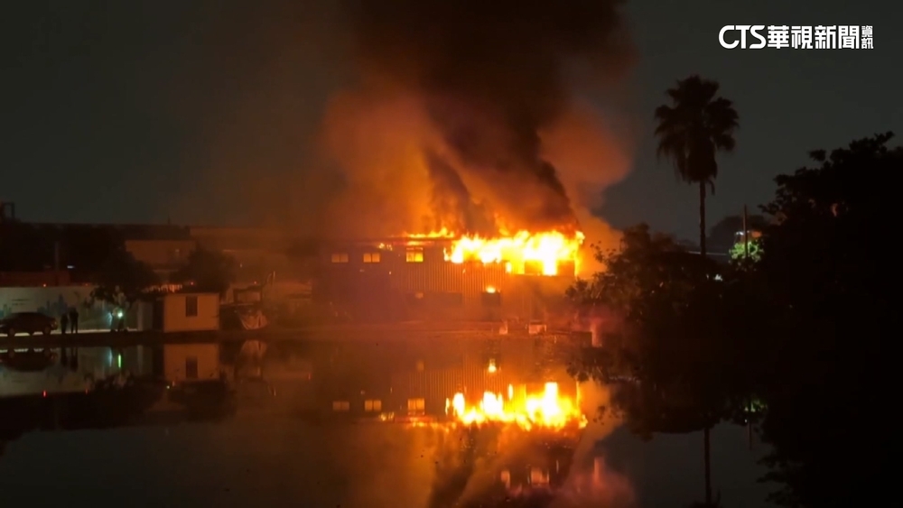 嘉義水上鄉民宅惡火烈焰沖天　「3房陷火海」傳爆炸聲