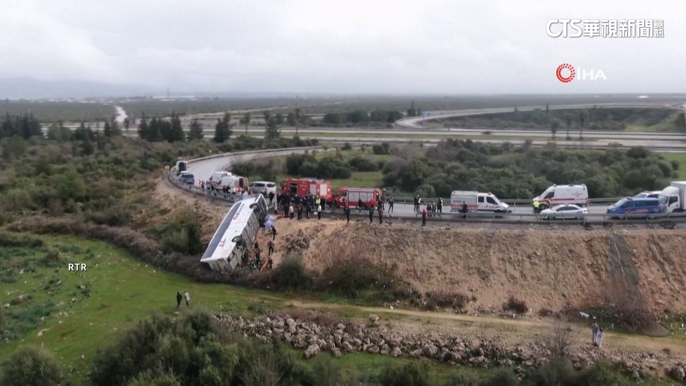 土耳其重大車禍9死26傷　疑天候不佳.速度過快
