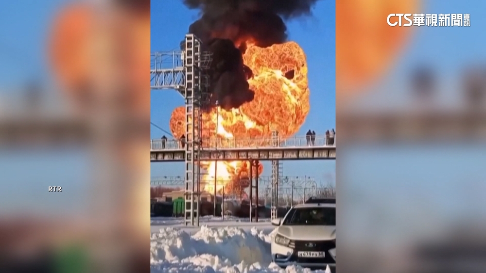 莫斯科「運載燃料列車」脫軌　火車站爆炸猛竄火球