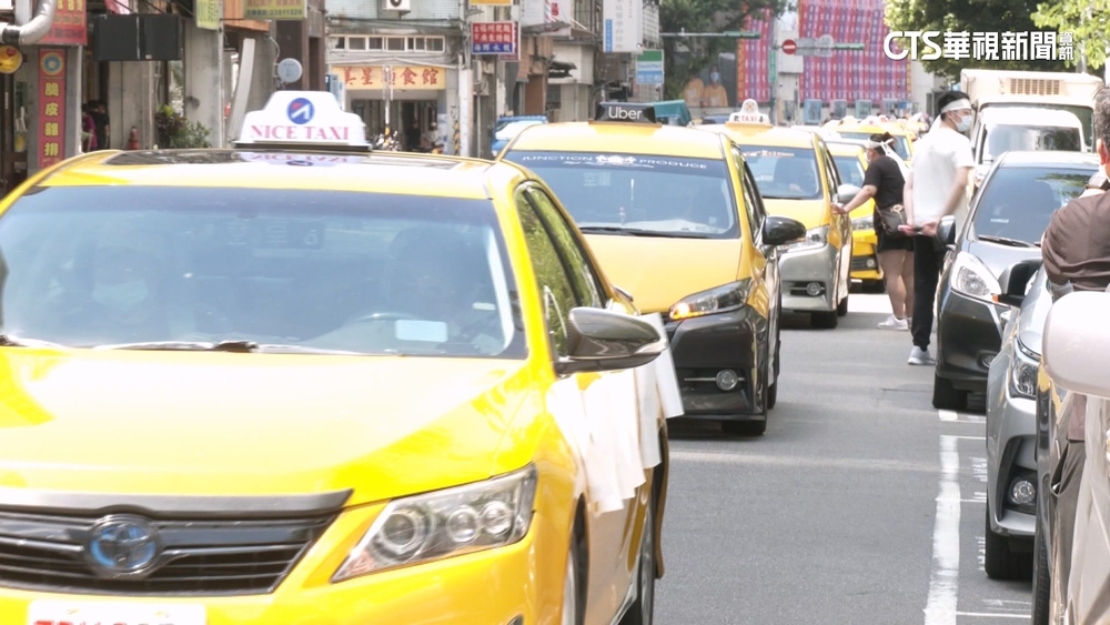 台南、高雄計程車費同步春節加成　連10天原運價再加50元