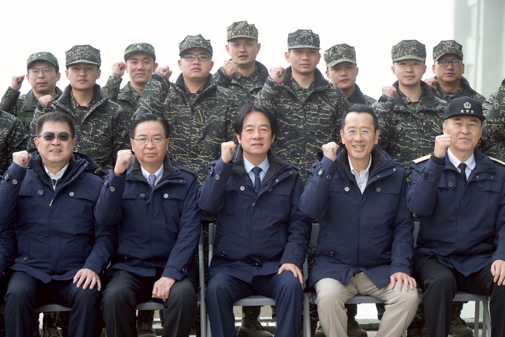 賴清德勗勉海軍小雪山雷達站　再籲盡速審議通過總預算、國防特別預算